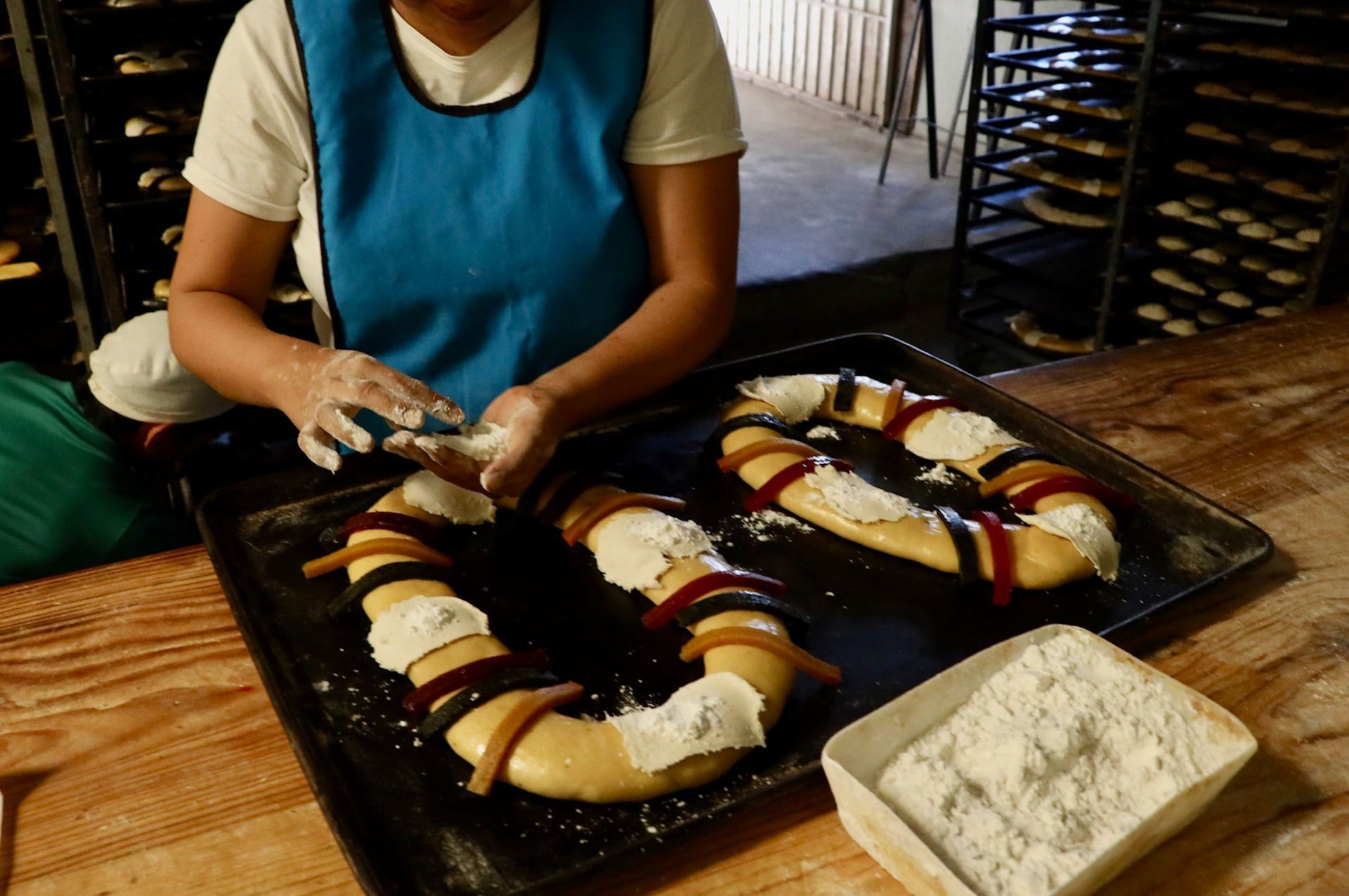 Rosca de Reyes es un bizcocho lleno de ate azúcar y tradición Once