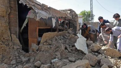 Rescatistas buscan sobrevivientes tras sismo que golpeó Afganistán