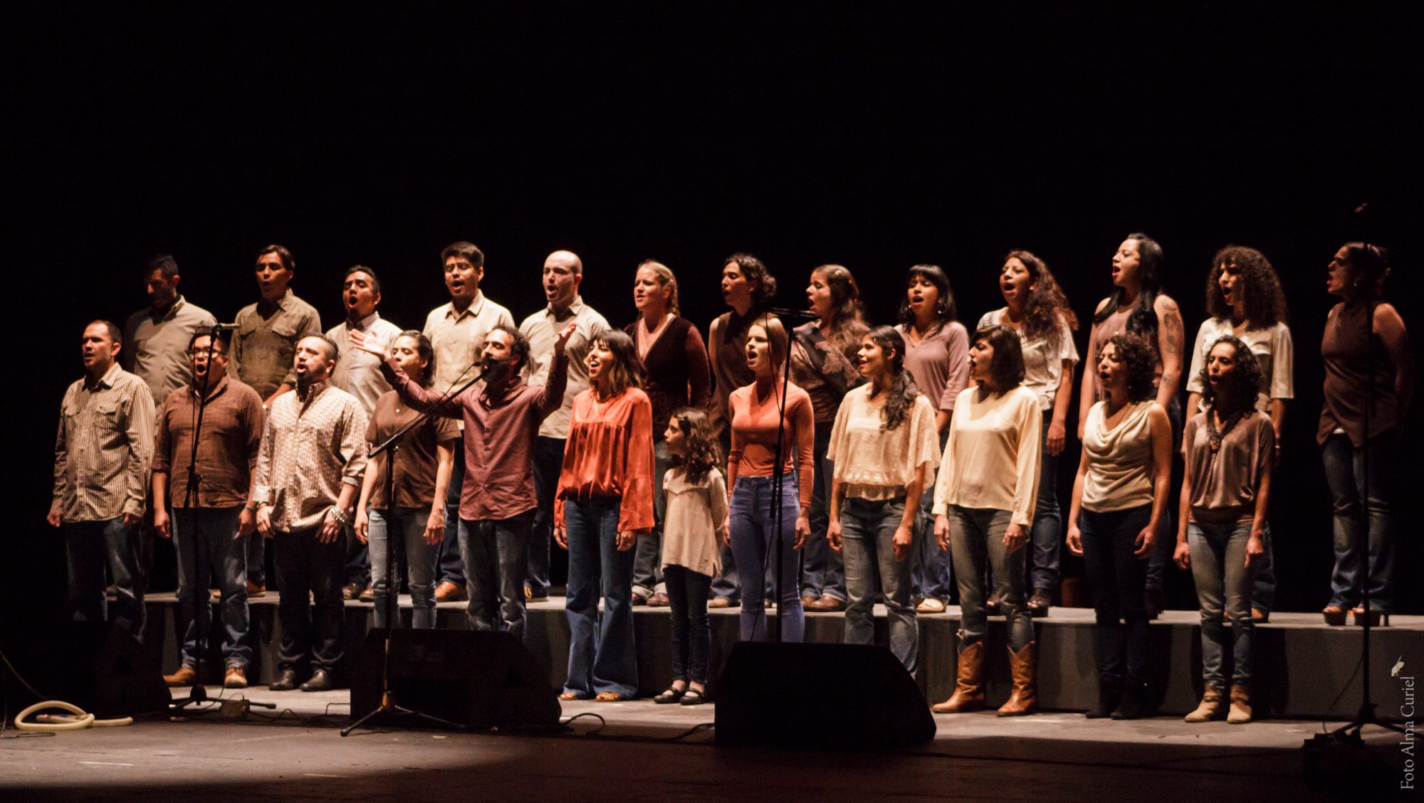 Acardenchado Choir prepares a concert at the City Theater – Eleven News