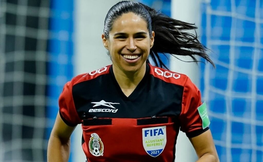 Conoce a Karen Díaz, primera árbitra mexicana en participar en una Copa del  Mundo • Once Noticias