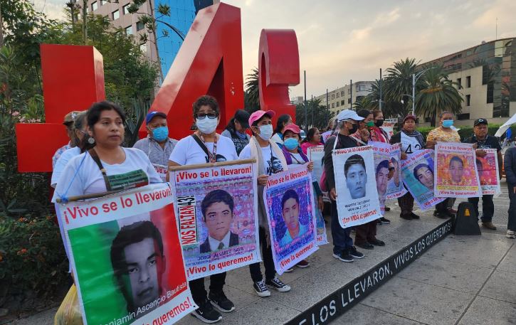 En Caso Ayotzinapa hay que llevar a juicio a los militares: Abogado ...