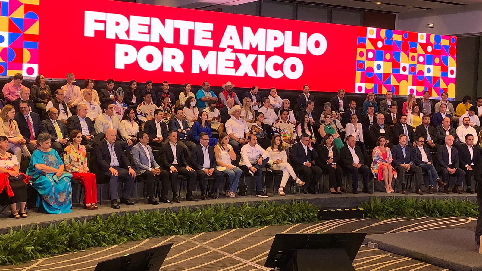 Anuncia Oposición Frente Amplio Por México Para Elegir Candidato • Once Noticias 9839